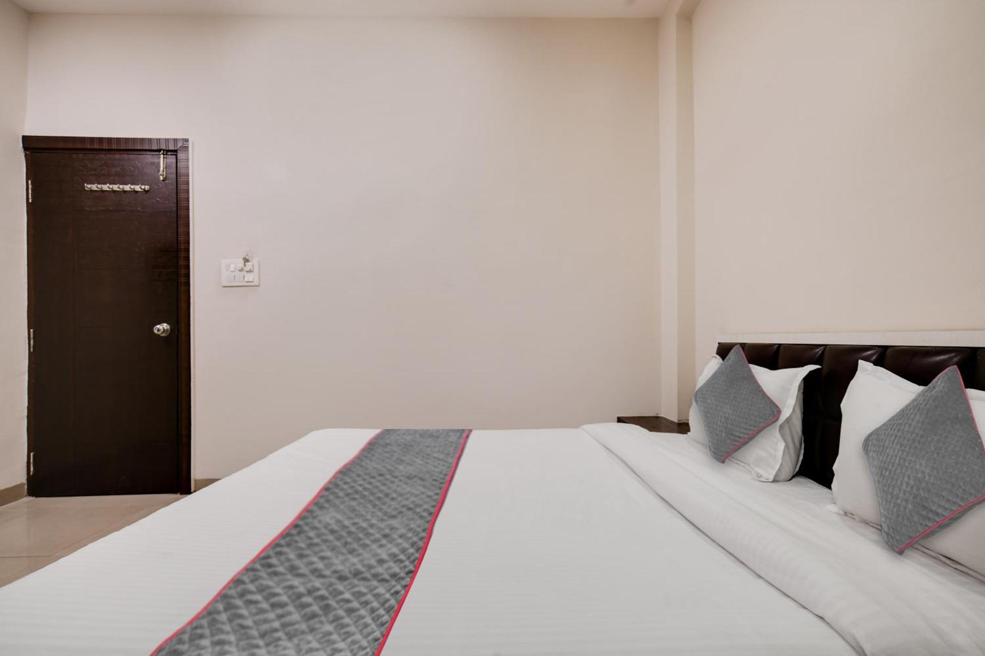 אינדורה Townhouse Prime Stay מראה חיצוני תמונה